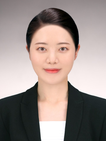 권유진
